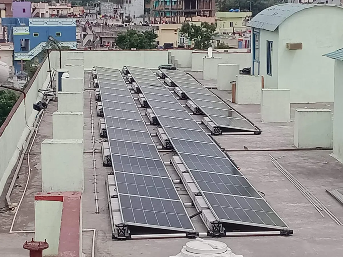 Low-tilt rows on a terrace